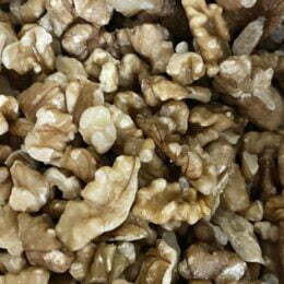 Castanha de Nozes Mariposa quebrada