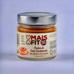 Doce Pudim de leite condensado com cobertura de caramelo